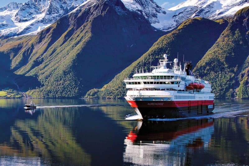 Hurtigruten-ouverture-3-©-Fabrice-Milochau_Hurtigruten-Norway