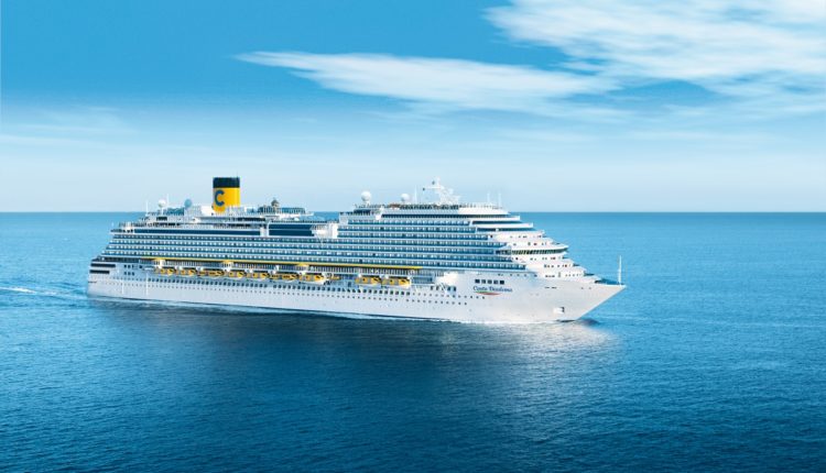 Le Costa Diadema vogue sur les flots