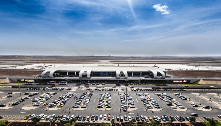 Comment l'aéroport de Dakar veut devenir le plus gros d'Afrique de l'Ouest