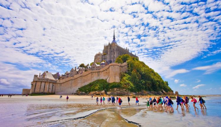 Tourisme : le Sénat permet aux maires de réguler l'hyper-fréquentation