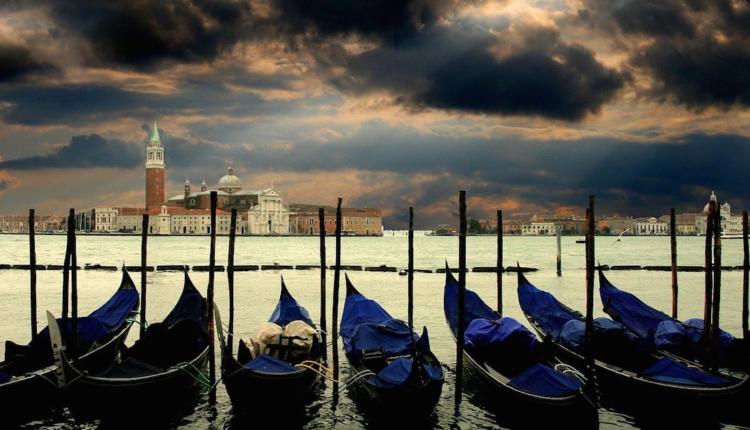 Dévastée par l’acqua alta, Venise appelle à la solidarité internationale.