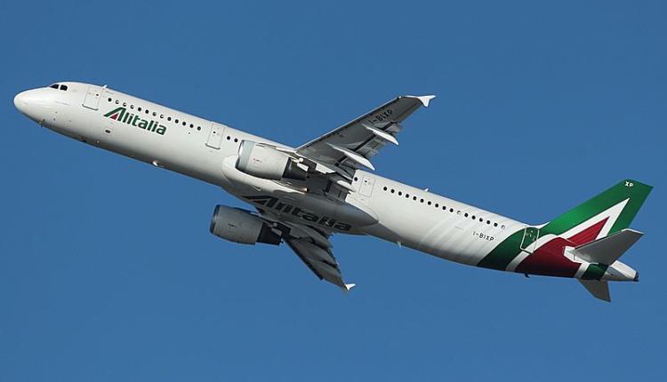 Sans repreneur, la compagnie Alitalia s'enfonce lentement dans la crise