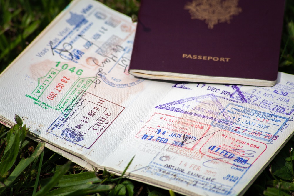 Peut On Vraiment Voyager Avec Un Passeport Perime Peut On Vraiment Voyager Avec Un Passeport Perime