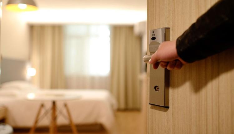 Coronavirus : les hôtels se mobilisent pour gérer la crise sanitaire