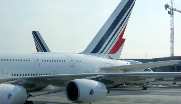 Air France a déjà perdu 1,8 milliards d'euros et repense sa masse salariale