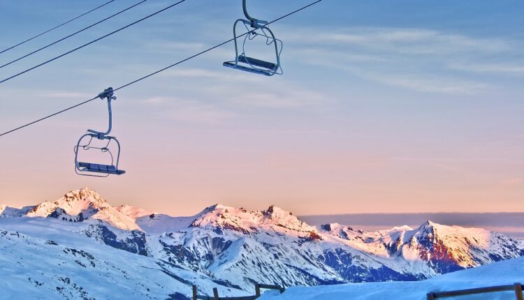 Ski : le Conseil d’Etat confirme la fermeture des remontées mécaniques