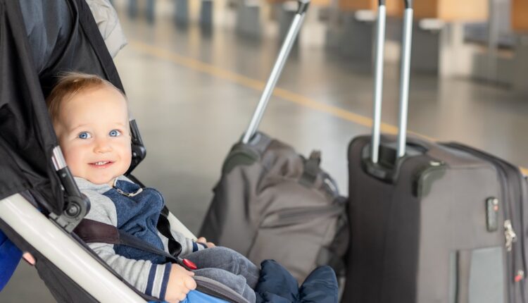 Un bébé ne peut pas recevoir d'indemnisation pour le retard d'un avion