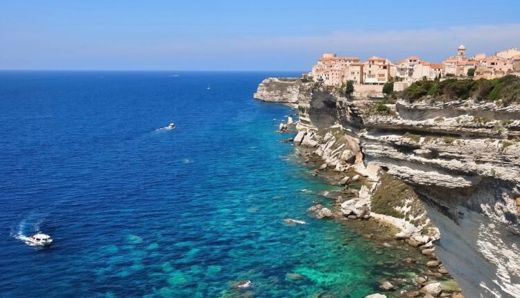 Corse : l'obligation de tests Covid est prolongée pour les voyageurs