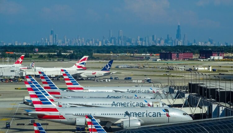 Etats-Unis : les compagnies bousculées par la forte reprise du trafic aérien