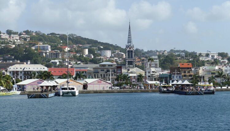 Voyages entre Martinique et Guadeloupe : retour des motifs impérieux pour les non-vaccinés