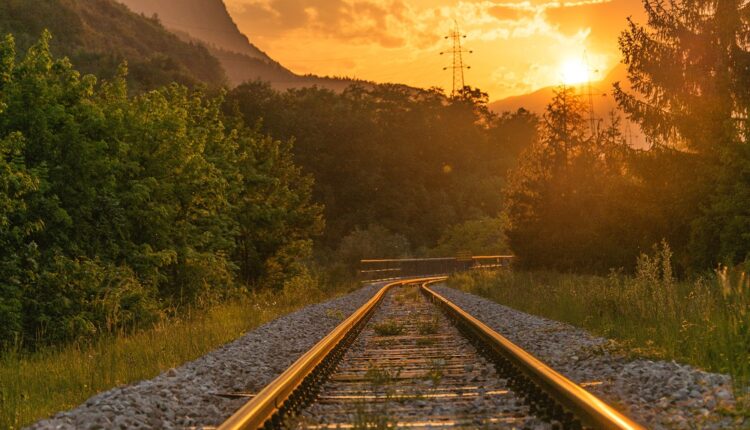 Transport : la SNCF mettrait-elle des bâtons dans les rails de Railcoop ?