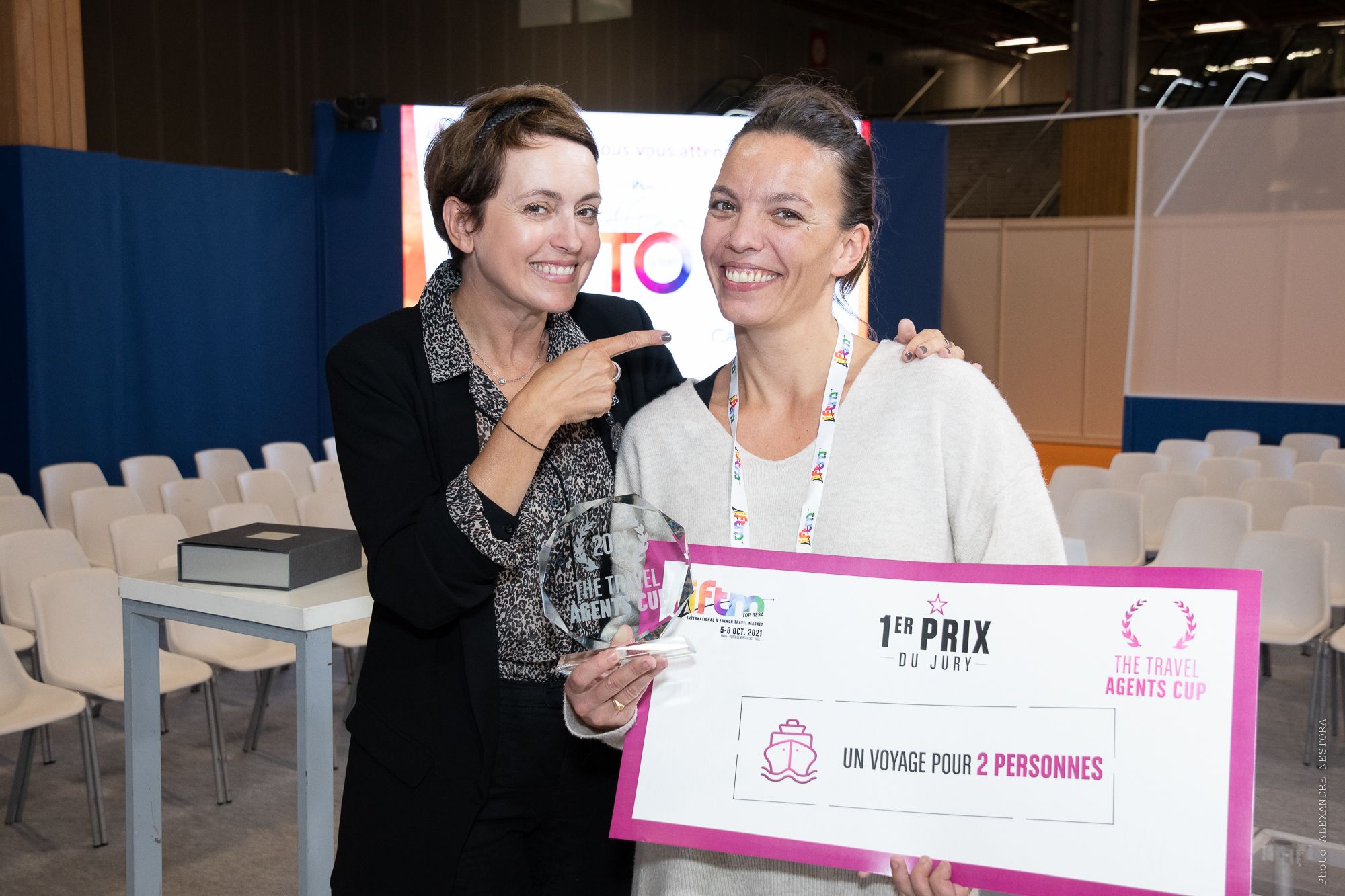Estelle Kerlidou (Carrefour Voyages) élue meilleur agent de voyages de France