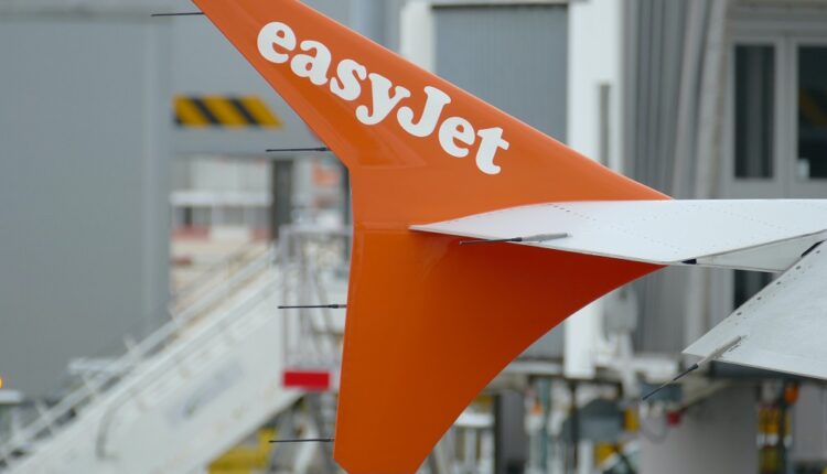 EasyJet : des pertes réduites et un vent d'espoir