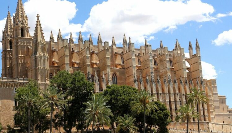 Pour éviter la saturation touristique les Baléares gèlent leur parc hôtelier pour quatre ans