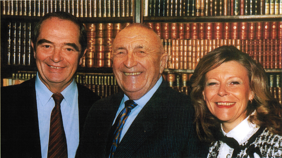 La famille réunie en 1999 avec Georges Colson, président du directoire, Philippe Polderman (son bon-père), président du Conseil de surveillance, et Marie-Christine Chaubet (sa belle-sœur ), directrice générale.