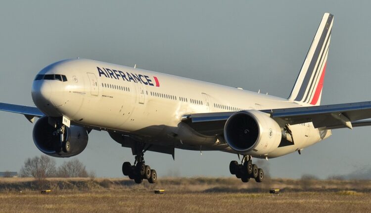 Air France : un B777 « a fait n’importe quoi » et manqué le crash à Paris