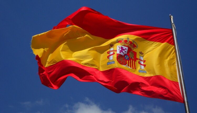 L'Espagne assouplit les règles d'entrée pour les touristes non vaccinés