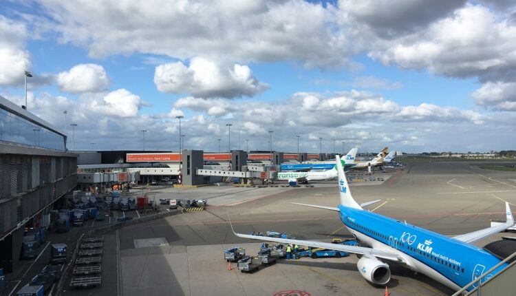 Les Pays-Bas réduisent les vols à Amsterdam, l'aérien est furieux !
