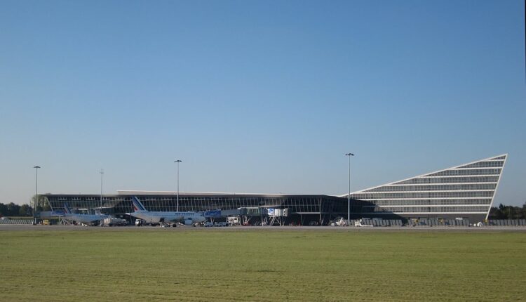 Aéroport de Lille : l'extension ne passe pas auprès des riverains