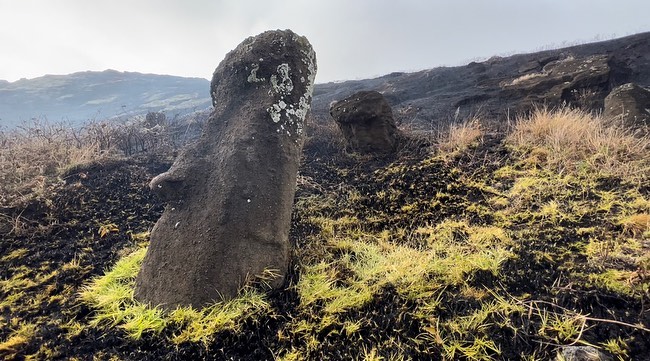 île de Pâques : une partie des Moai détruite par un incendie