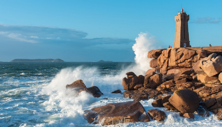 Enquête : en Bretagne, le tourisme suit l’air du temps