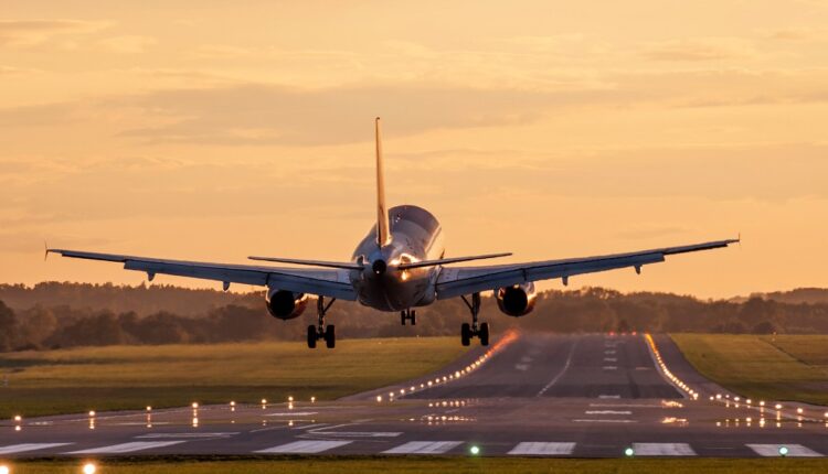 Juillet 2023 : le transport aérien mondial frise son niveau de 2019