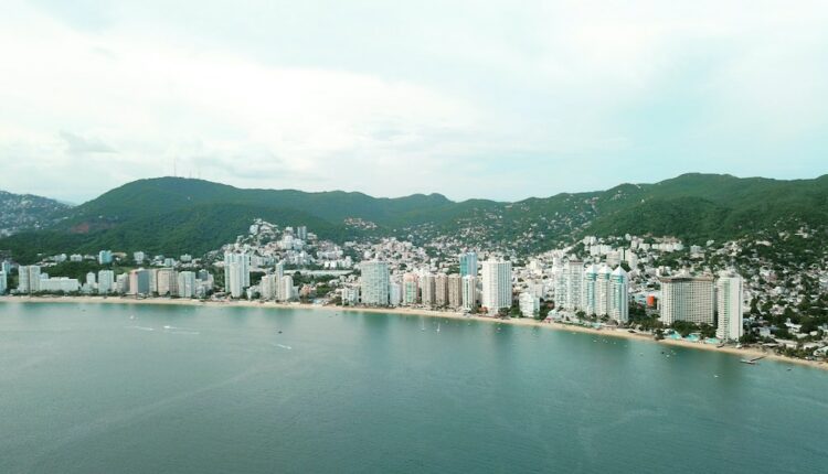 Ouragan à Acapulco : 80% des hôtels, commerces et plages dévastés, un plan de soutien annoncé