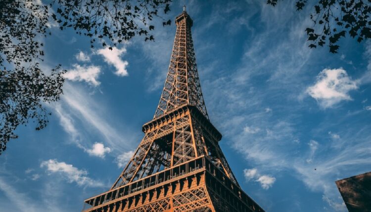 Tour Eiffel : pas de congestion du trafic avec la piétonnisation du pont d'Iéna selon la mairie