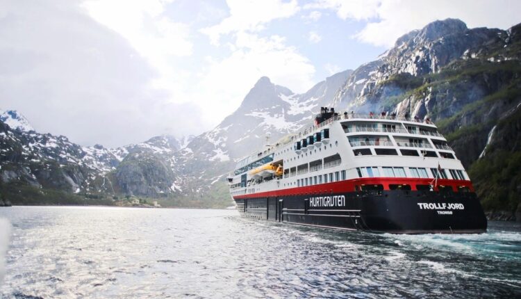 Norvège : Hurtigruten doit "encore faire connaître ses voyages signatures"