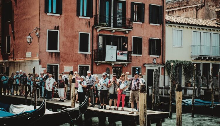 Venise défend son modèle de taxe d'entrée, et affirme que d'autres destinations pourraient s'en inspirer