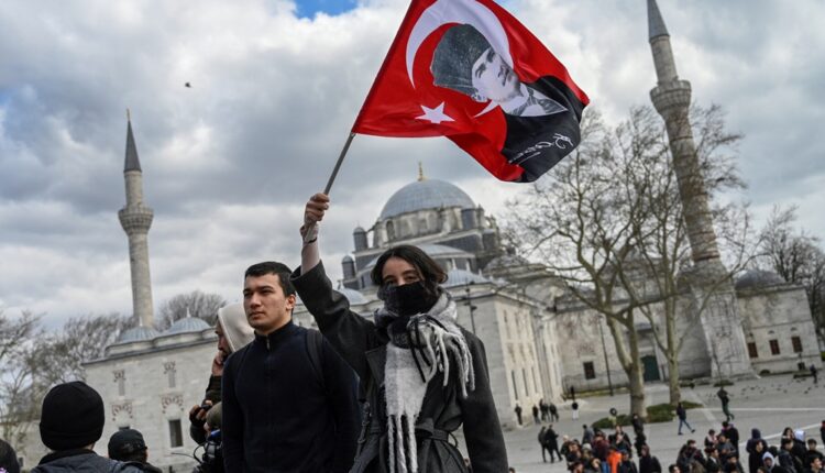 Istanbul : le Quai d’Orsay recommande de "se tenir à l’écart" des manifestations
