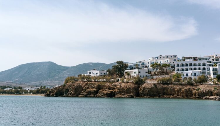 Cyclades : les îles de Paros et Mykonos touchées par de fortes inondations