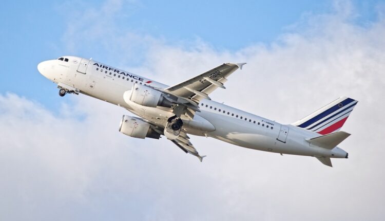L'air respiré à bord des avions est-il contaminé ?