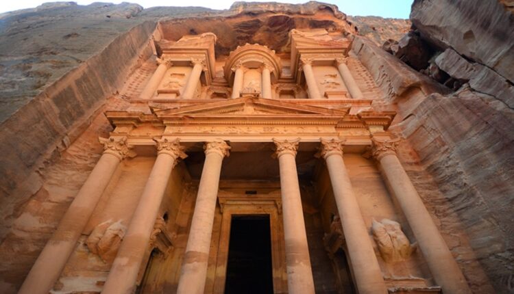 Jordanie : 1 800 touristes évacués de Pétra à cause d'inondations
