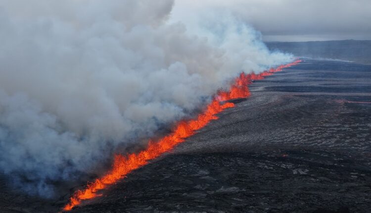 Islande : le volcan de Reykjanes de nouveau en éruption, le Blue Lagoon évacué